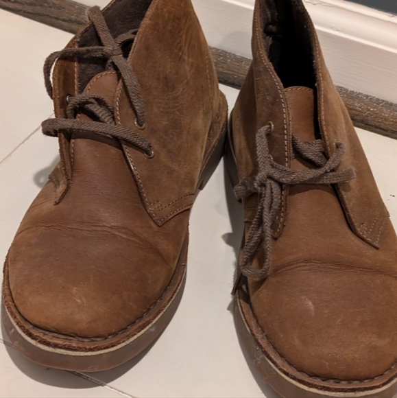 Women's Clark's Desert Boots - Picture 1 of 3